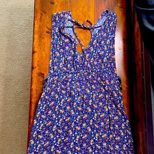 Worn 3x American Eagle floral sundress